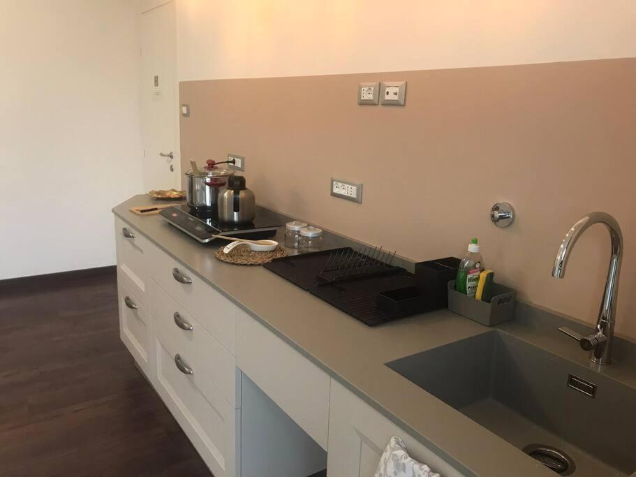 Zenzero & Cannella Boutique Rooms Триест Екстериор снимка