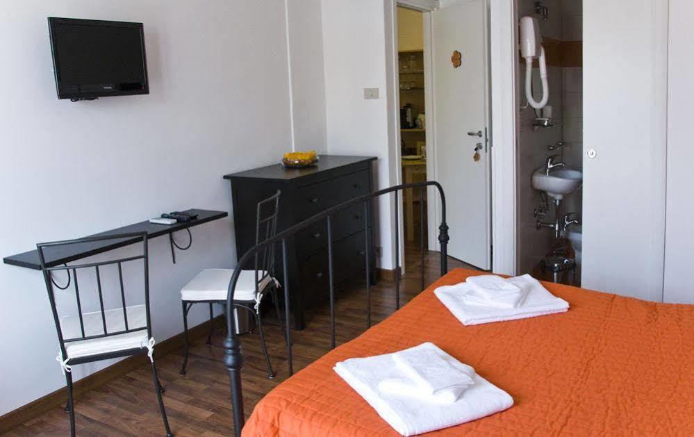 Zenzero & Cannella Boutique Rooms Триест Екстериор снимка
